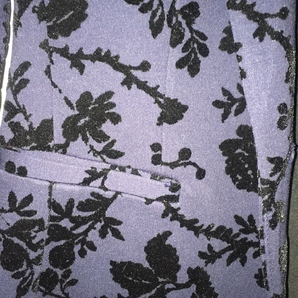 Blazer - Picture 4 of 4